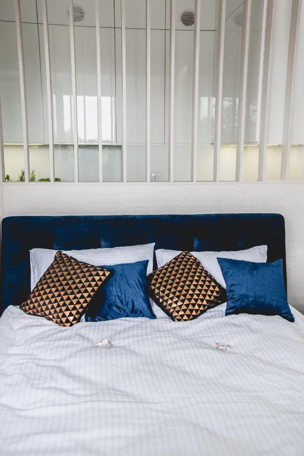 Hypnotize Apartment Glamour Конін Екстер'єр фото
